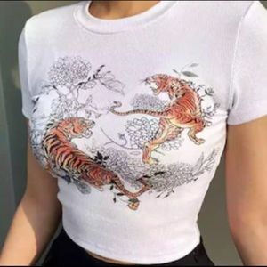 urban outfitters dupe tiger crop baby tee